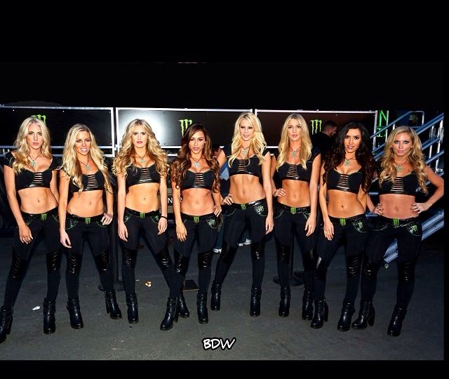 supercross-girl-2014-outfits-designed-by-dirty-birde